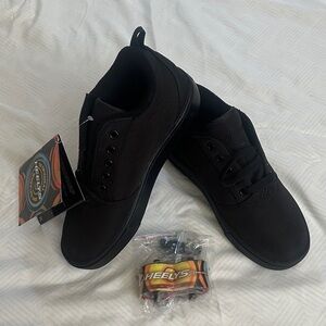Heelys Kids Black Low-Top Canvas Sneakers with Removable Wheels